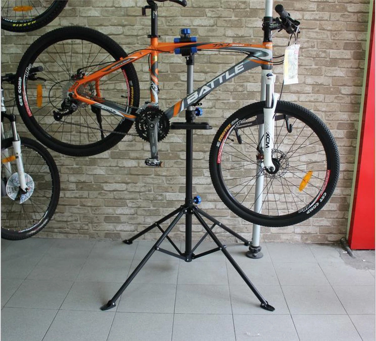 4toolz Stevige Montagestandaard Fiets 2.0 - 30kg Max - Roterend 10 4toolz Stevige Montagestandaard Fiets 2.0 - 30kg Max - Roterend - Afbeelding 10