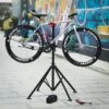 Songmics | Sterke Fiets Montagestandaard Met Gereedschapsbakje | 360° Draaibare / Verstelbare Reparatie Standaard | Universele Fietsstandaard | Lichtgewicht En Eenvoudig Draagbaar.