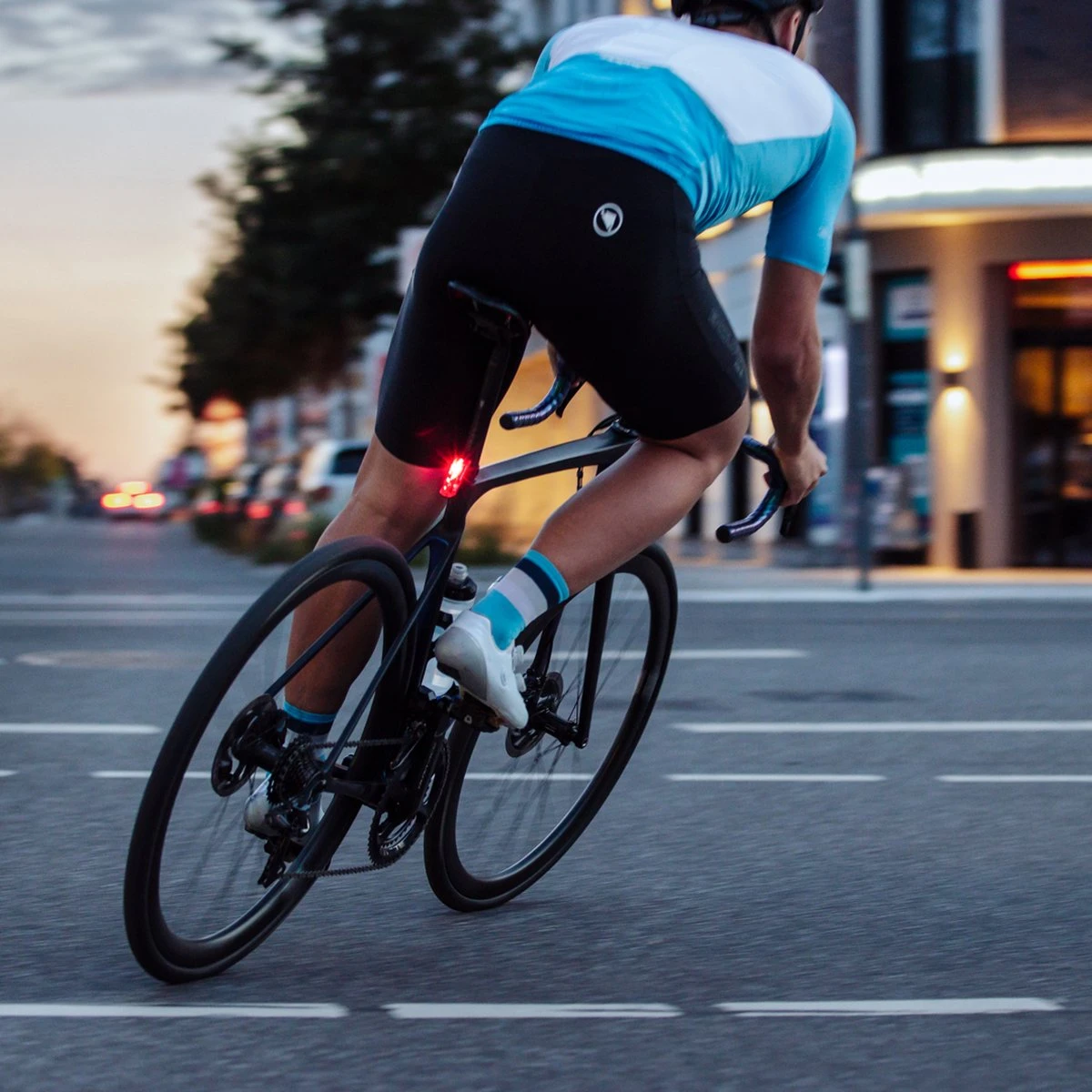 Sigma BUSTER RL 80 Flash USB Fiets Achterlicht - 80 Lumen - Oplaadbaar 6 Sigma BUSTER RL 80 Flash USB Fiets Achterlicht - 80 Lumen - Oplaadbaar - Afbeelding 6