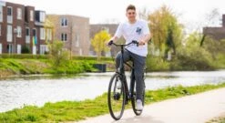 Amigo E-Vibe D1 - Elektrische Stadsfiets Voor Heren - Met 7 Versnellingen - Matgrijs 10 Amigo E-Vibe D1 - Elektrische Stadsfiets Voor Heren - Met 7 Versnellingen - Matgrijs -Fietsen Kortingswinkel 1200x654 2