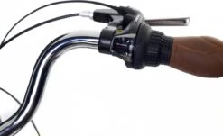 Amigo Style - Damesfiets 28 Inch - Fiets Met 6 Versnellingen - Zwart -Fietsen Kortingswinkel 1200x736 3