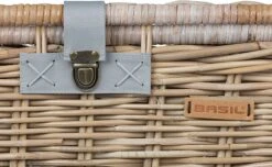 Basil Denton Fietsmand L - Voor - Rotan - Grijs - Large -Fietsen Kortingswinkel 1200x737 2