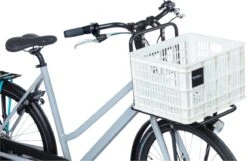 Basil Fietskrat M - Medium - 27 Liter - Wit -Fietsen Kortingswinkel 1200x784 1