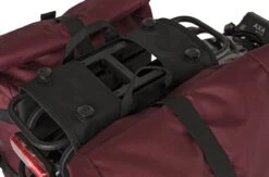 AGU Trend H2O Roll-Top Dubbele Fietstas Urban Rood - 28 L -Fietsen Kortingswinkel 1200x794 9
