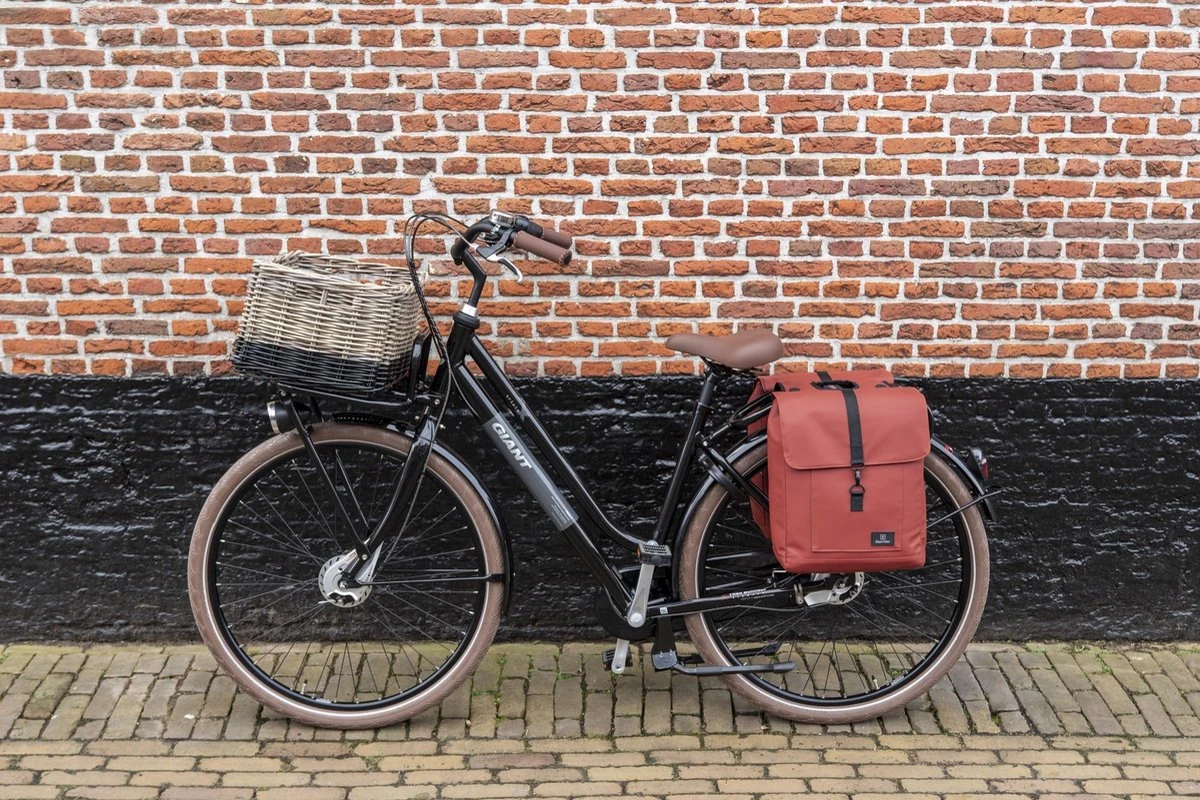 Fastrider Nero Rotan Fietsmand - Naturel - 26L - Handgemaakt 8 Fastrider Nero Rotan Fietsmand - Naturel - 26L - Handgemaakt - Afbeelding 8
