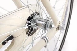 Amigo Forest - Transportfiets 28 Inch - Damesfiets Met Voordrager - Crème 11 Amigo Forest - Transportfiets 28 Inch - Damesfiets Met Voordrager - Crème -Fietsen Kortingswinkel 1200x800 254