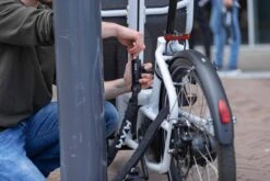 AXA Linq 180 Kettingslot - ART 2 Slot Voor Bakfietsen - Extra Dikke Schakels - 180 Cm – 9,5 Mm - Zwart 16 AXA Linq 180 Kettingslot - ART 2 Slot Voor Bakfietsen - Extra Dikke Schakels - 180 Cm – 9,5 Mm - Zwart -Fietsen Kortingswinkel 1200x800 58