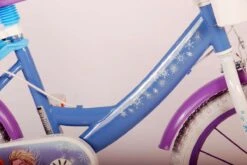 Disney Frozen 2 Kinderfiets - Meisjes - 16 Inch - Blauw - Twee Handremmen 20 Disney Frozen 2 Kinderfiets - Meisjes - 16 Inch - Blauw - Twee Handremmen -Fietsen Kortingswinkel 1200x802 12