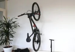 BBB Cycling Parkinglot Fietsdrager - Muurbeugel Fiets - Fietsbeugel - Ruimtebesparend - Voor Verschillende Soorten Fietsen - BTL-126 -Fietsen Kortingswinkel 1200x830