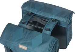Basil Elegance Dubbele Fietstas MIK - 40-49 Liter - Estate Blauw -Fietsen Kortingswinkel 1200x835