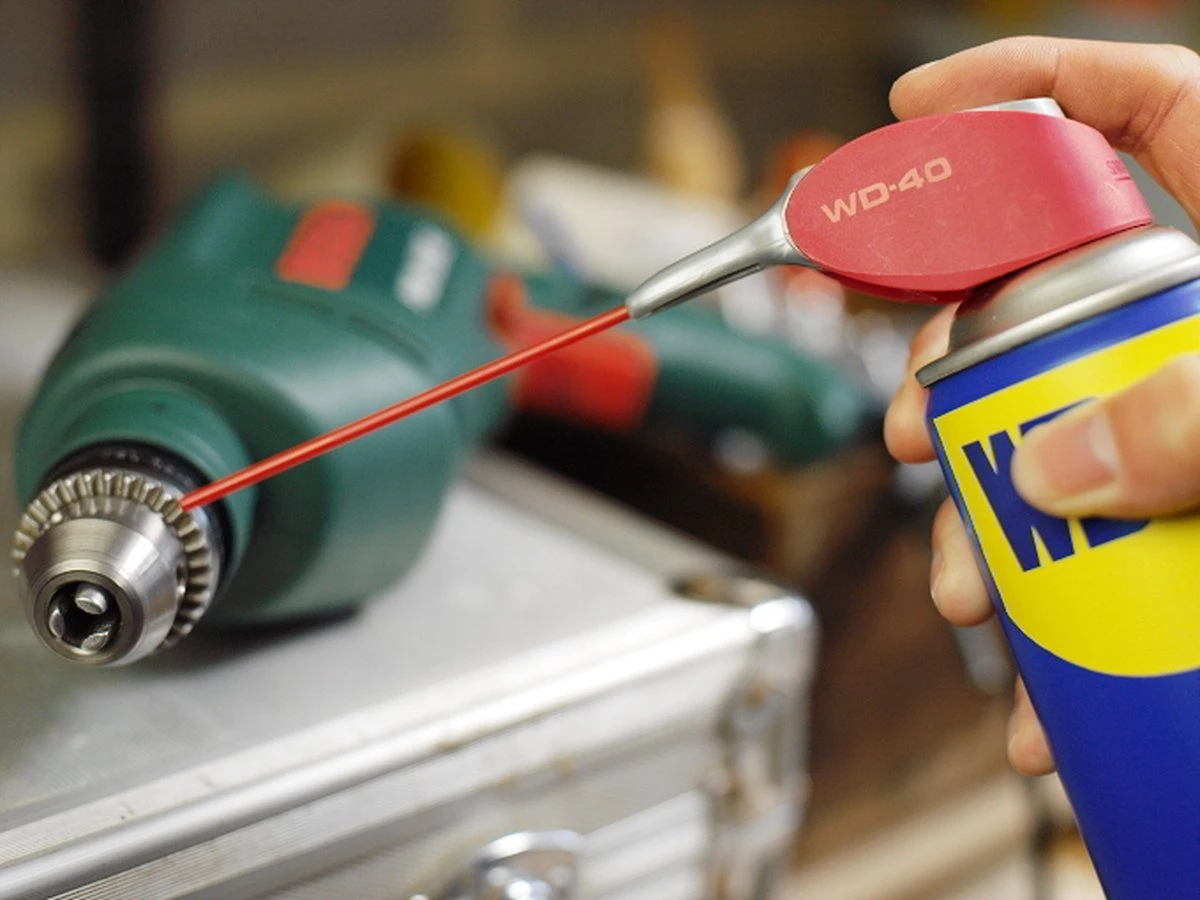 WD-40® Smart Straw® Multi-Use Product - 300ml - Multispray - Smeermiddel, Ontvetter En Anti-Corrosie 9 WD-40® Smart Straw® Multi-Use Product - 300ml - Multispray - Smeermiddel, Ontvetter En Anti-Corrosie - Afbeelding 9