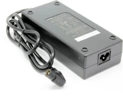 Sans Acculader SSLC084V42 - Elektrische Fietsoplader - 42V - RCA Tulp Connector -Fietsen Kortingswinkel 1200x936