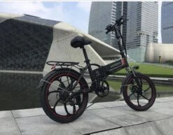 Samebike Elektrische Vouwfiet - Shimano 7 Speed Derailleur - 48V/ 10Ah Lithium Batterij - Aluminium -sportief/modern - 35km/u - Wit 18 Samebike Elektrische Vouwfiet - Shimano 7 Speed Derailleur - 48V/ 10Ah Lithium Batterij - Aluminium -sportief/modern - 35km/u - Wit -Fietsen Kortingswinkel 1200x937 1