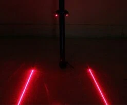 Fiets Achterlicht - LED Licht Met Laser - Fiets Lamp - Waterdicht - Racefiets Verlichting - Inclusief Batterijen - Rheme -Fietsen Kortingswinkel 1200x997 3