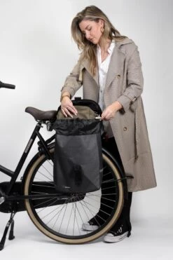 Ekostar® Online Shopping - Dubbele Fietstas - Donker En Licht Grijs - Waterafstotend - Fietstas - 34 Liter - Fietstassen Elektrische Fietsen -Fietsen Kortingswinkel 799x1200 3