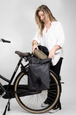 Ekostar® Online Shopping - Dubbele Fietstas - Donker En Licht Grijs - Waterafstotend - Fietstas - 34 Liter - Fietstassen Elektrische Fietsen -Fietsen Kortingswinkel 799x1200 5