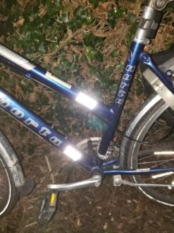 Reflecterende Stickers Set 10 St (6 Cm Lang / 3 Cm Breed) - Klasse 1 - Fiets, Aanhangwagen, Paaltjes,... 10 Reflecterende Stickers Set 10 St (6 Cm Lang / 3 Cm Breed) - Klasse 1 - Fiets, Aanhangwagen, Paaltjes,... -Fietsen Kortingswinkel 899x1200 14